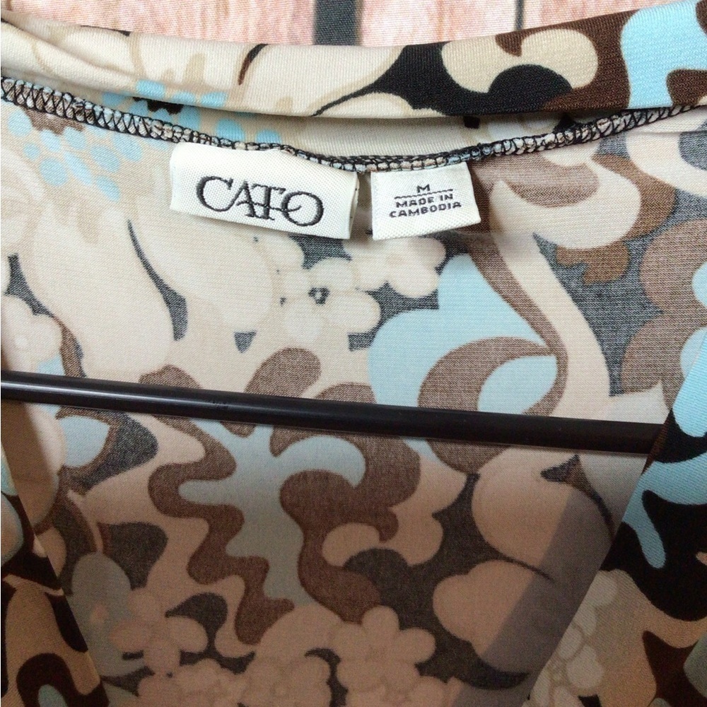 Cato Med v neck floral top   (0100) - Picture 3 of 3